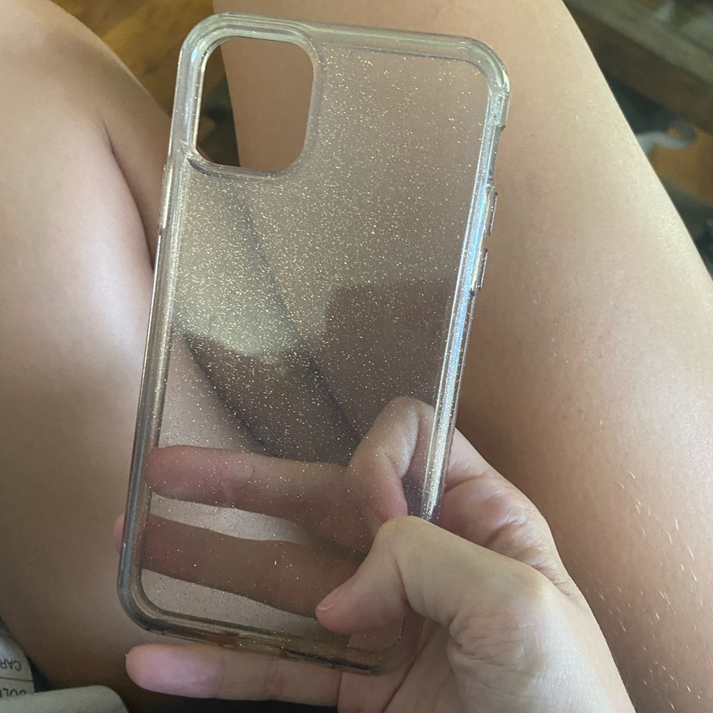 Sparkly clear 11 pro max case!